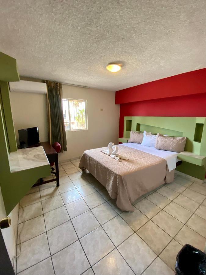 Hotel Los Altos ติฮัวนา ภายนอก รูปภาพ