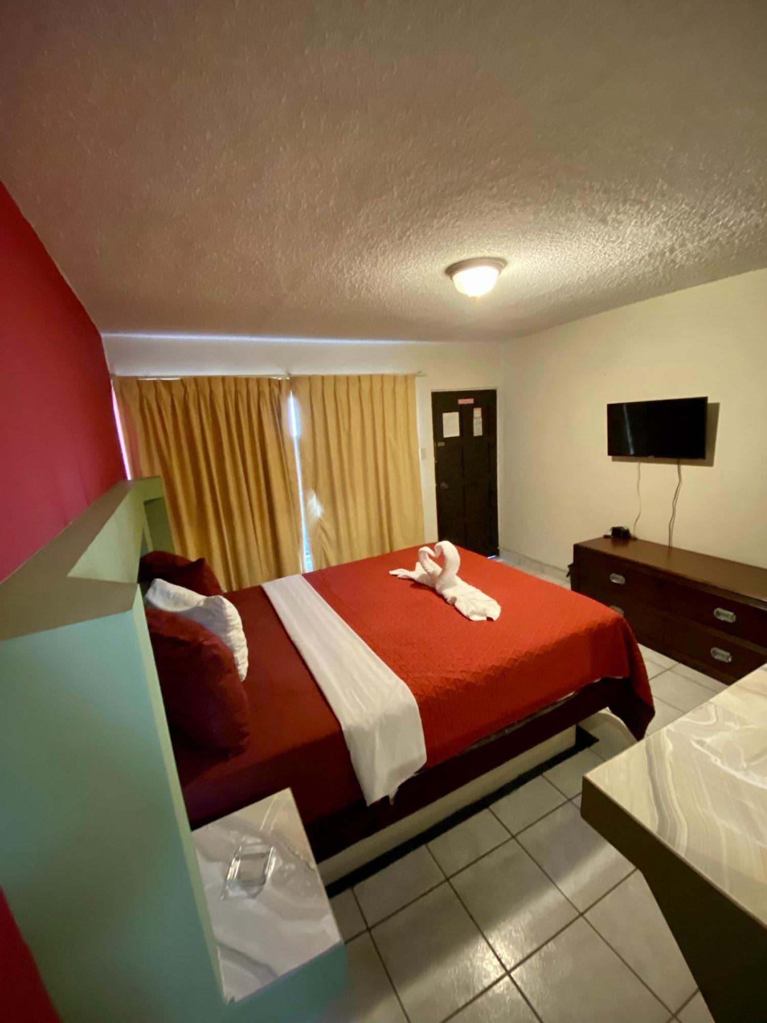 Hotel Los Altos ติฮัวนา ภายนอก รูปภาพ
